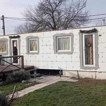 Kupai Apartman Daire Tiszaújváros Dış mekan fotoğraf