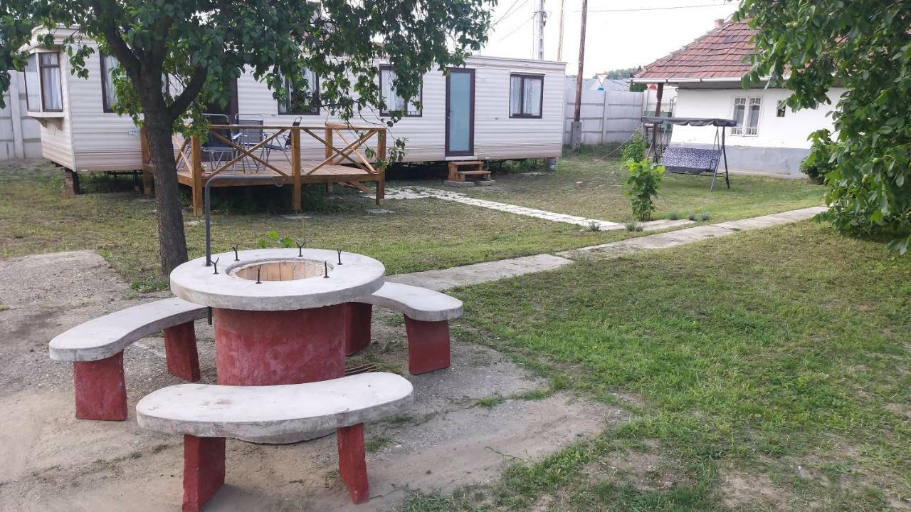 Kupai Apartman Daire Tiszaújváros Dış mekan fotoğraf